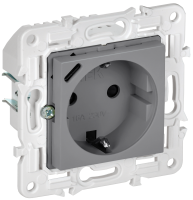 SKANDY Розетка с заземлением с защитными шторками 16А с USB C 18Вт SK-R17Gr серый IEK