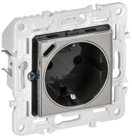 SKANDY Розетка с заземлением с защитными шторками 16А с USB C 18Вт SK-R17N металл никель IEK