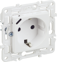 SKANDY Розетка с заземлением с защитными шторками 16А с USB C 18Вт SK-R17W арктический белый IEK