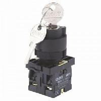 573841 - Переключатель NP2-EG41, 2 положения с возвратом, 1НО IP40 (CHINT)